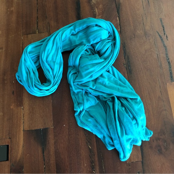 Teal scarf - Picture 3 of 3